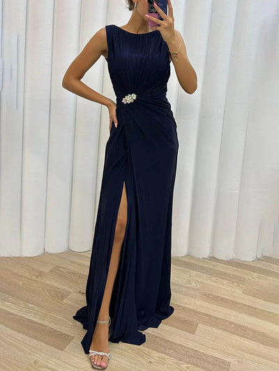 Kendra - Timeless Figure-Flattering Split Maxi Dress