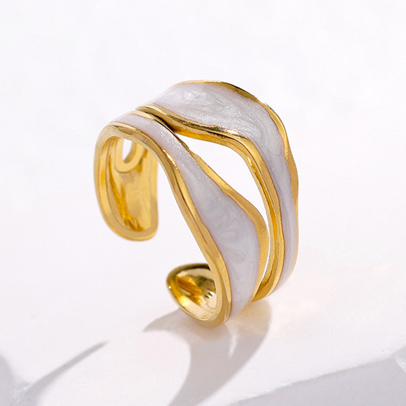 Chandler - Vintage White Gold Ring
