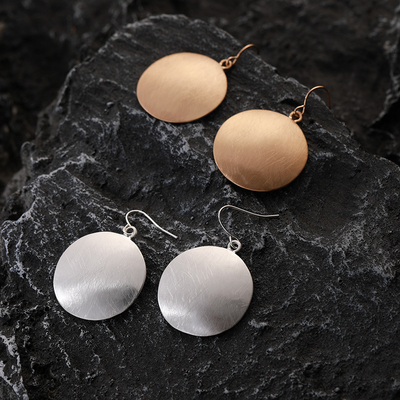 Gianna – Vintage Golden Plate Earrings