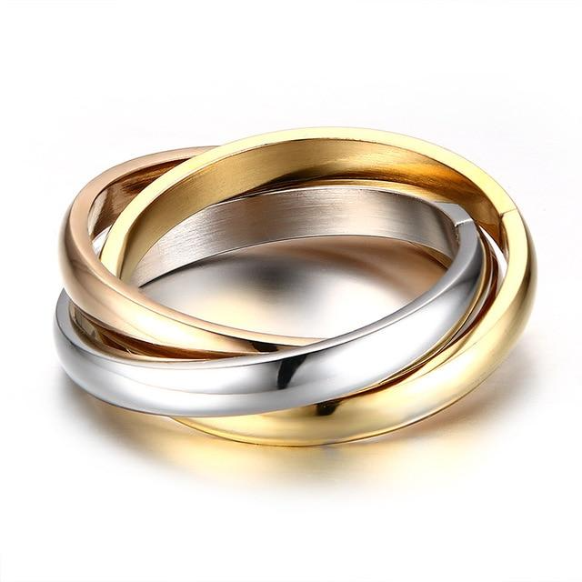Everlynn – Three-Toned Loop Ring