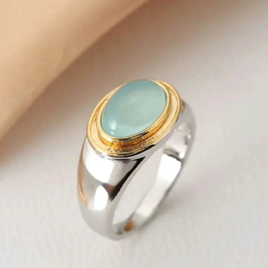 Livia – Vintage Green Moonstone Ring