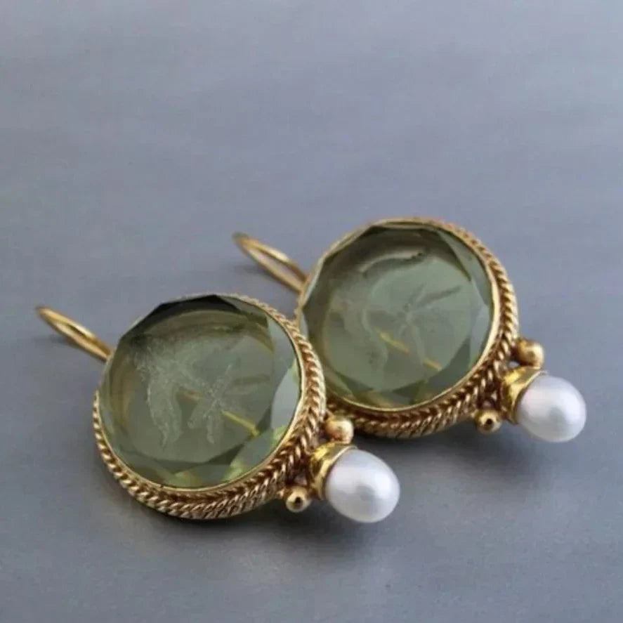 Leona – Vintage Green Stone Pearl Earrings