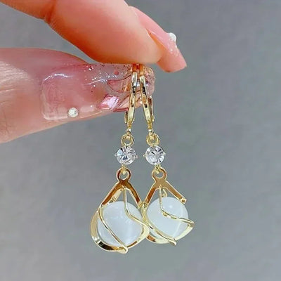 Blythe – Vintage White Opal Dangling Golden Earrings